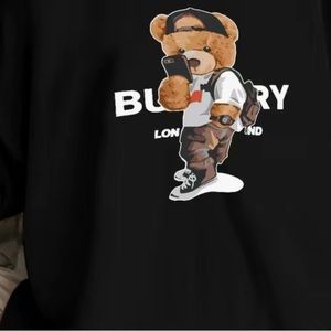 NIB Cute Bear fashion t shirt in black